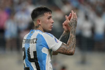 Argentina pede desculpas à França após acusá-la de ‘hipócrita’ e ‘colonialista’ por cantos de futebol