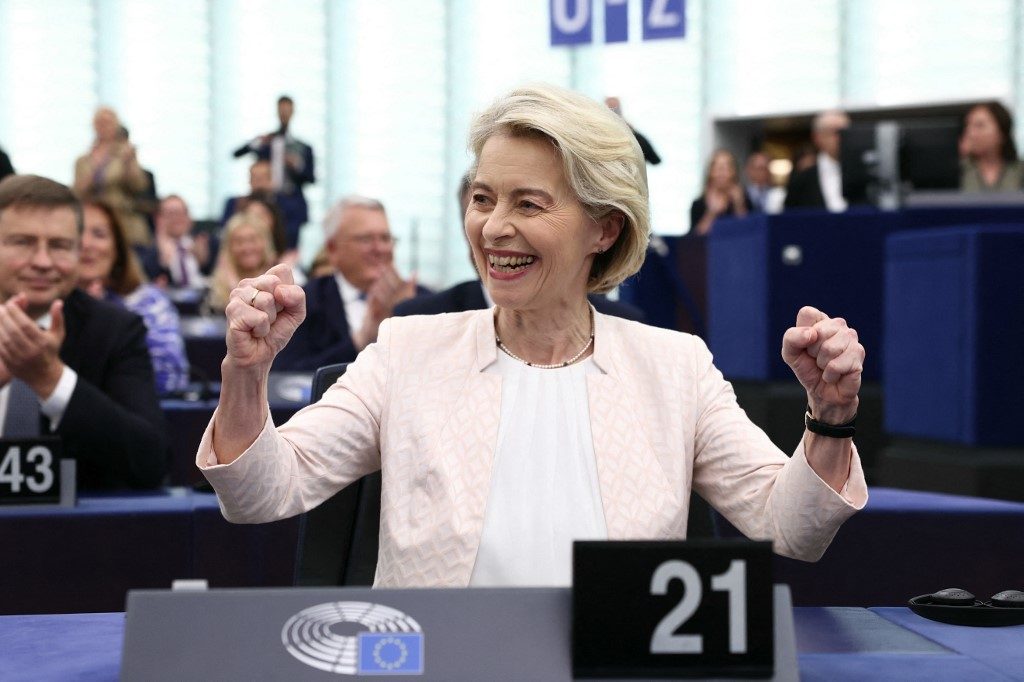 Ursula Von der Leyen reeleita para a presidência da Comissão Europeia