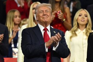 Trump anuncia lançamento de sua própria plataforma de criptomoedas