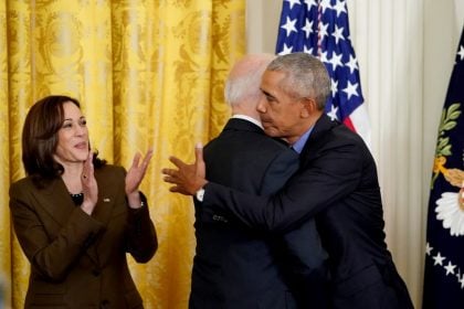 Obama oficializa apoio à candidatura de Kamala Harris