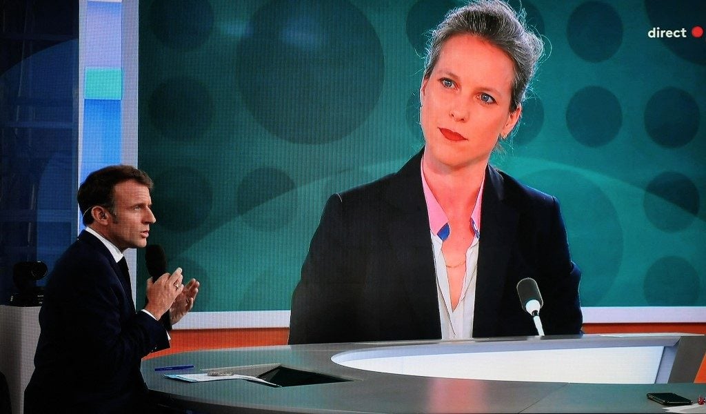 Esquerda francesa reage indignada à decisão de Macron de adiar nomeação de candidata a premiê