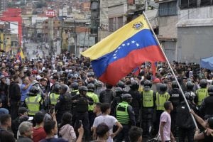 Governo brasileiro emite alerta de segurança para brasileiros na Venezuela