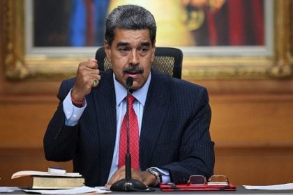 Maduro diz que opositores ‘têm as mãos manchadas de sangue’ e deveriam estar ‘atrás das grades’