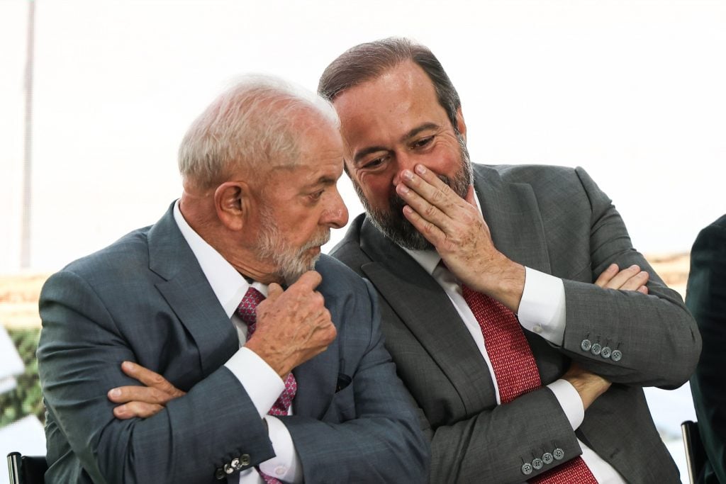 Lula assina a MP de reforma do setor elétrico; entenda as mudanças