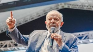 Lula, fale mais!