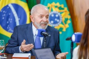 'Se o cara é corintiano, tudo bem': piada machista de Lula provoca críticas nas redes sociais