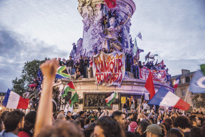 A hora da esquerda reencarnada