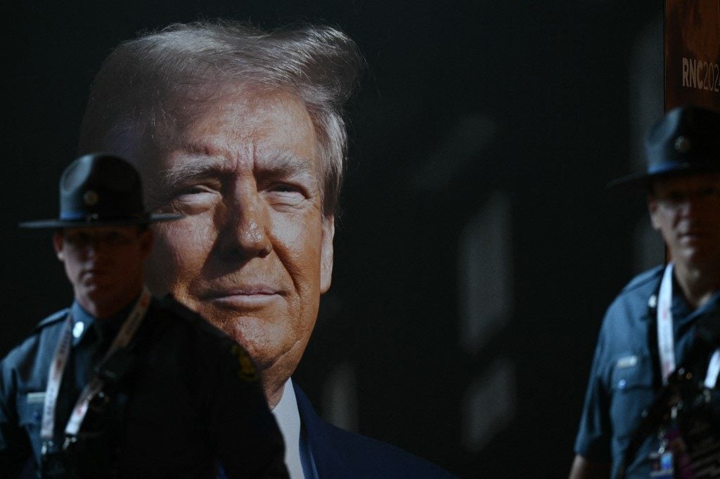 Retórica pós-atentado de Trump, mesmo violenta, pode seduzir indecisos