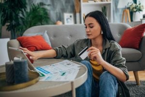 Governadores aumentam ICMS de importações para 2025; veja o que altera no seu e-commerce