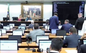 CCJ da Câmara marca para semana que vem análise de projeto que pode sustar decisões do STF