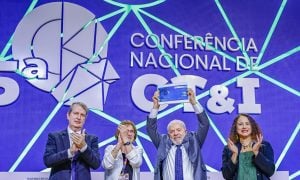Lula recebe de cientistas o primeiro Plano Brasileiro de Inteligência Artificial
