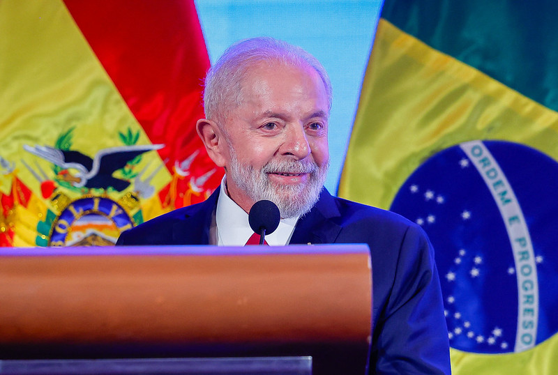 Aprovação do governo Lula chega a 54% e atinge maior patamar no ano, diz Quaest