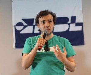 PF abre inquérito contra o MBL por difamação e injúria contra Lula