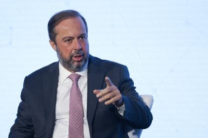 Silveira sobe o tom contra a Aneel em meio a bandeira vermelha: ‘Trabalha contra o País’