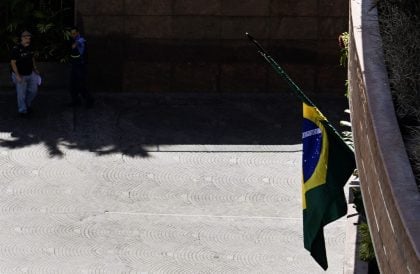 Brasil chega a acordo e assume formalmente embaixadas da Argentina e do Peru na Venezuela