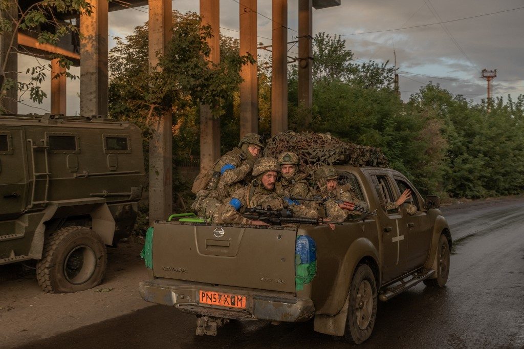 Ataque ucraniano causa incêndio em depósito de combustível na Rússia