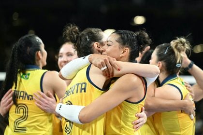 Brasil vence Turquia e conquista medalha de bronze no vôlei feminino em Paris
