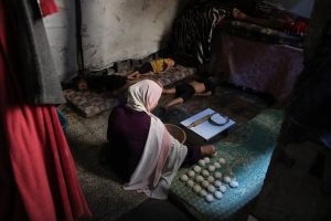 As noites de pesadelo na Faixa de Gaza submersa na guerra