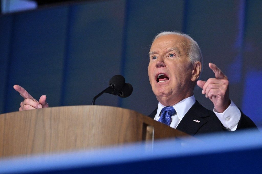 Biden diz que Trump deveria ser preso ‘politicamente’