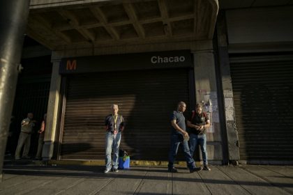 Venezuela sofre apagão, governo denuncia ‘sabotagem’