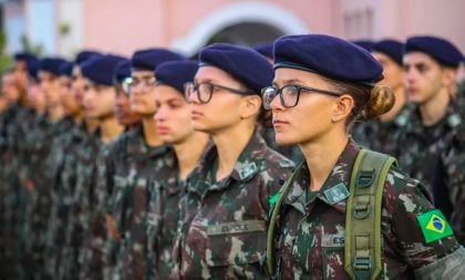 Governo federal publica regras para o alistamento militar feminino voluntário
