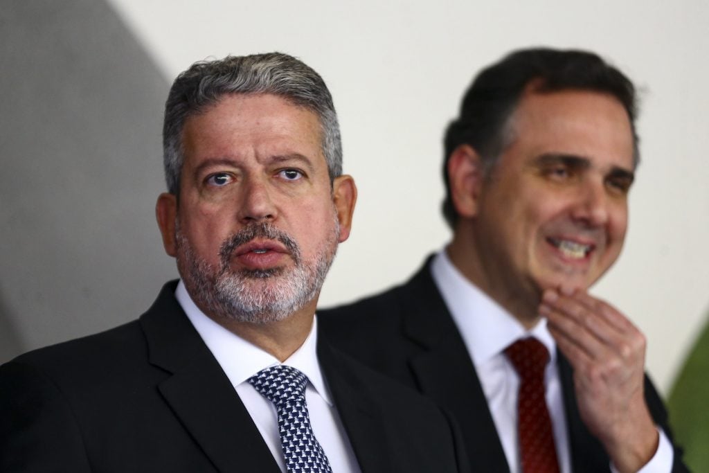 A nova jogada de Lira e Pacheco para tentar destravar as emendas parlamentares