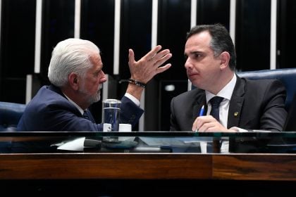 Após acordo, Lula deve editar decreto liberando clube de tiro que já funciona próximo a escola