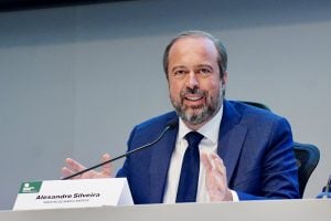 Âmbar Energia: Silveira anuncia novo adiamento de acordo e dá mais prazo para análise do TCU