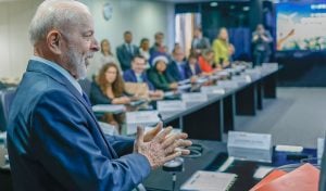Privatização da Eletrobras foi crime de lesa-pátria, diz Lula