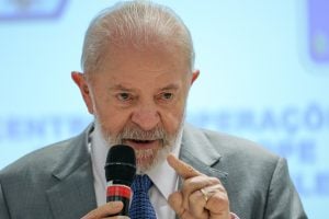 Lula entrega medalha Oswaldo Cruz a nomes que impulsionaram a vacinação no País; veja a lista
