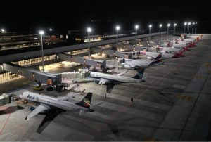 Incidente com aeronave interdita pista do Aeroporto de Florianópolis