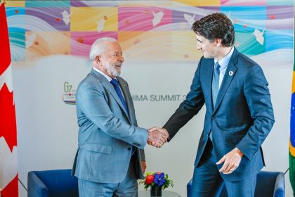 Lula critica sanções e defende diálogo entre Maduro e oposição em telefonema com o premiê do Canadá