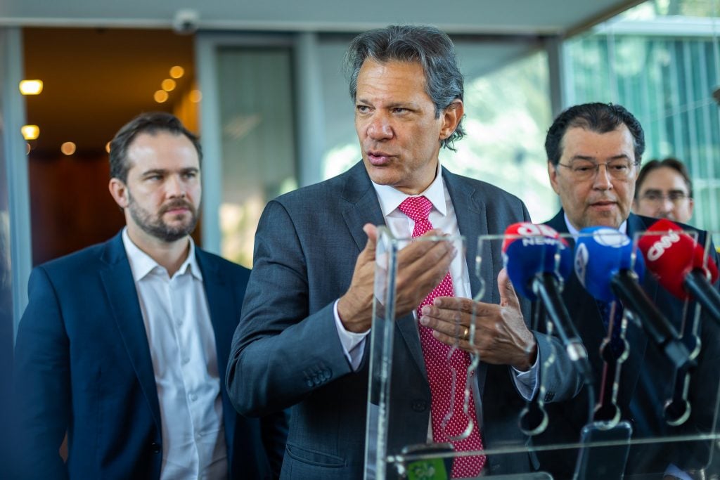 Haddad defende rever 'distorções' no BPC e diz não se tratar de corte em gasto social