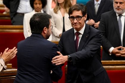 Socialista Salvador Illa é eleito presidente da Catalunha