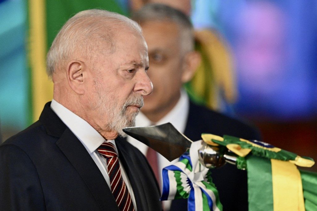Lula pede a eleitores que se afastem de candidatos que desprezam a política