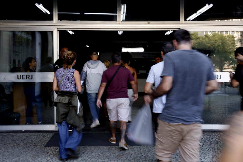 AGU recorre para anular suspensão da divulgação do bloco 4 do CNU