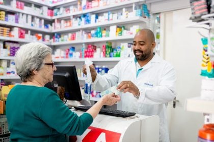 Redes de farmácia investem em microempresários para crescer no setor