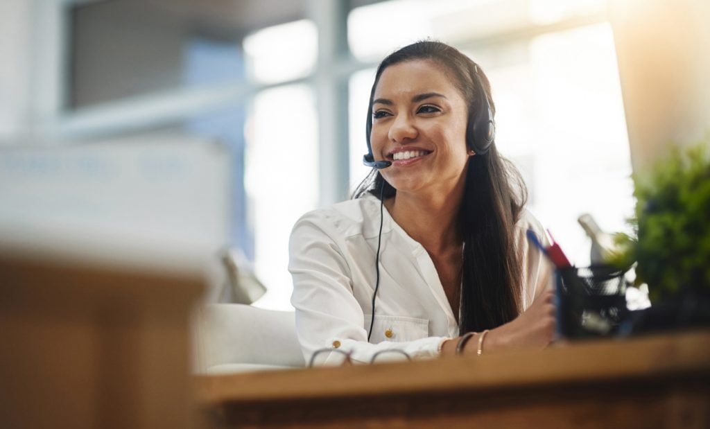 Integrar atendimento humano e tecnologia pode fortalecer o relacionamento com clientes