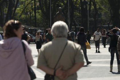 População brasileira passa de 212 milhões de habitantes, diz IBGE