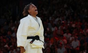 Judô brasileiro conquista bronze na disputa por equipes mistas