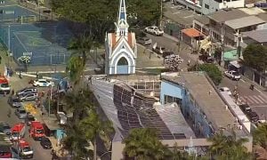 Teto de igreja desaba no Recife e deixa mortos e feridos