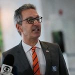 Deputados de Minas aprovam PEC que abre caminho para Zema privatizar companhia de água