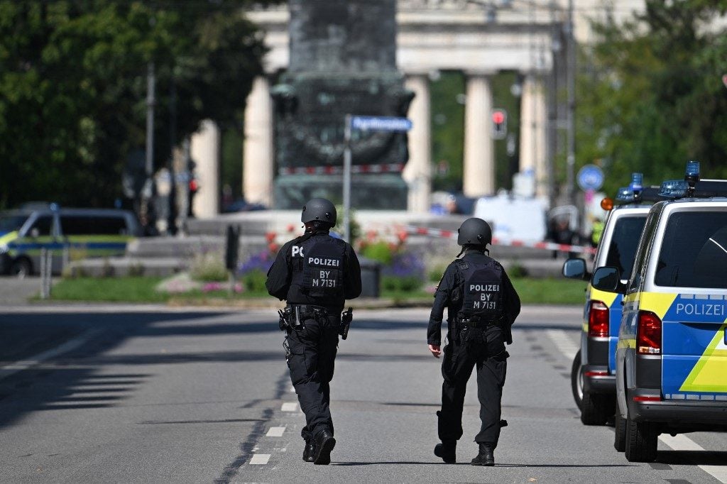 Polícia alemã mata homem que abriu fogo perto de consulado israelense