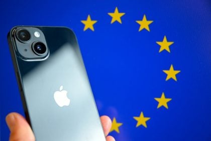 Em decisão histórica, Google e Apple terão que pagar mais de € 15 bi de multas à União Europeia