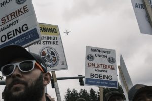 Sindicato descarta 'oferta final' da Boeing que buscava acabar com greve