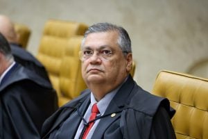 STF: Dino manda tirar de circulação livros jurídicos com conteúdo homofóbico e misógino