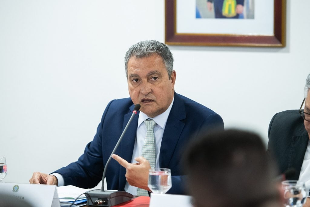 Rui Costa rebate críticas de governadores sobre ações do governo contra queimadas