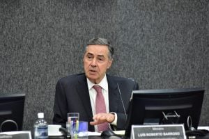 Pedido de desculpas por tortura na ditadura teria ajudado a pacificar o País, diz Barroso