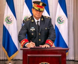 Chefe de polícia de El Salvador, líder da guerra contra as gangues, morre em acidente de helicóptero
