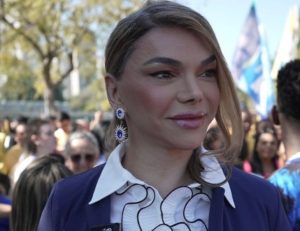 O que se sabe sobre o ataque a tiros contra a candidata a vereadora Léo Áquilla em São Paulo